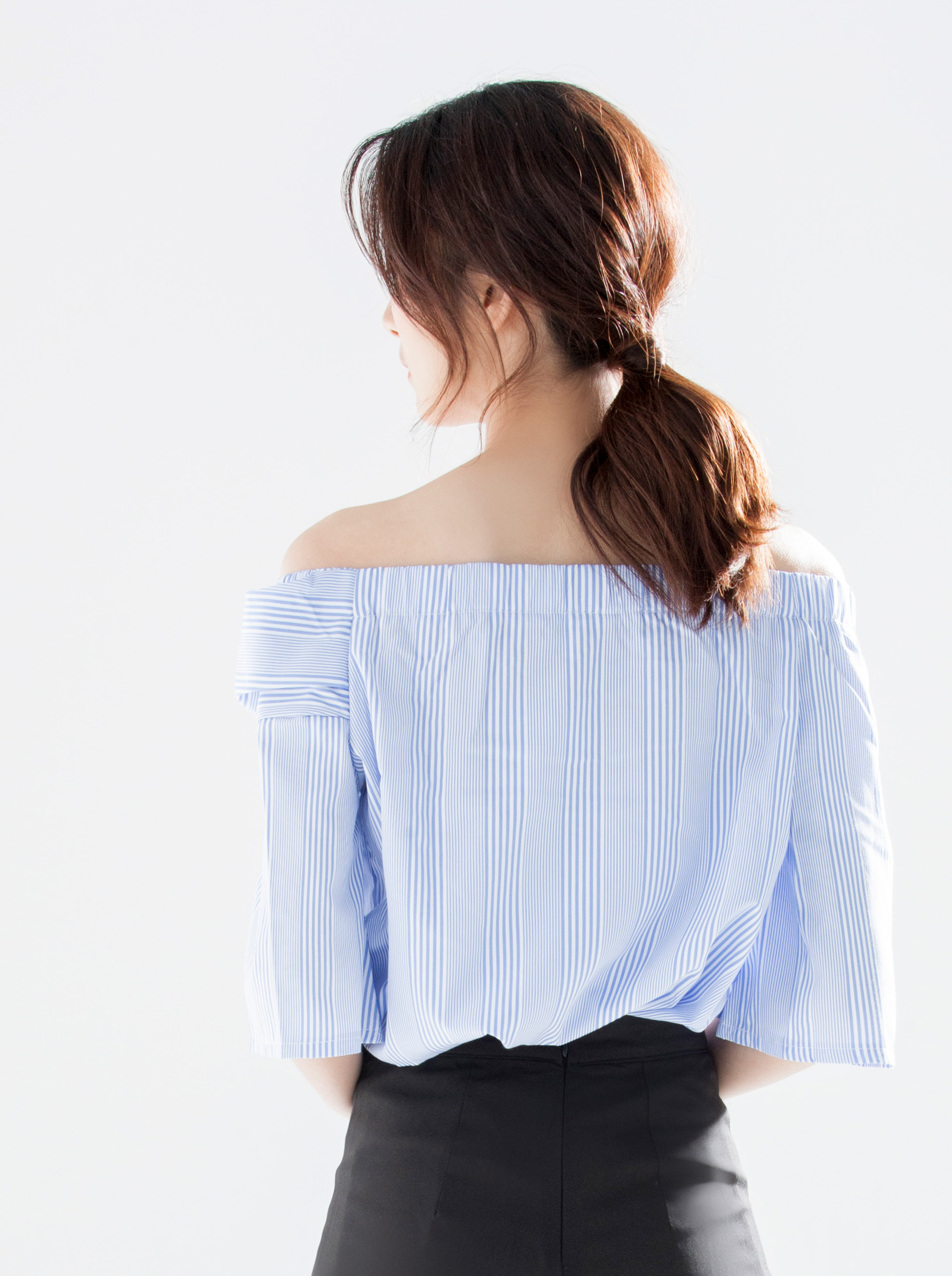 条纹宽袖一字领上衣-蓝
