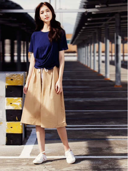 抽繩中長裙-卡其