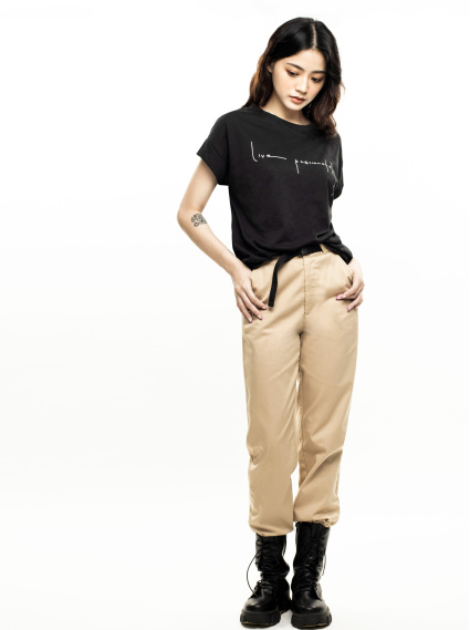 手寫感印花T-黑