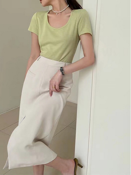 U領修身冰絲棉涼感T-荳蔻綠